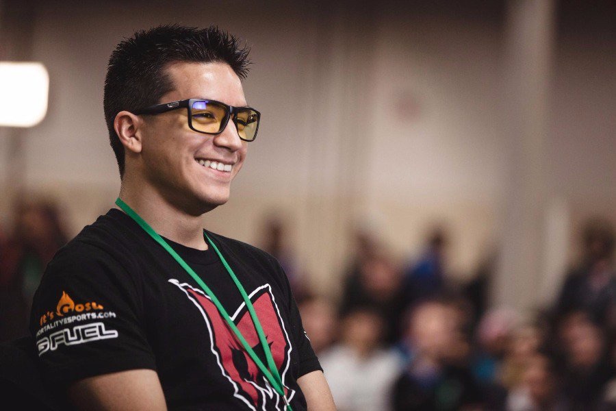 ChuDat smiling at a tournament